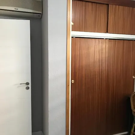 Apartment Vacation *